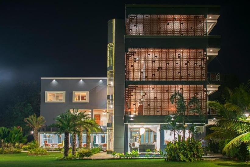 Krishna Riverside Resort Vasad Eksteriør billede